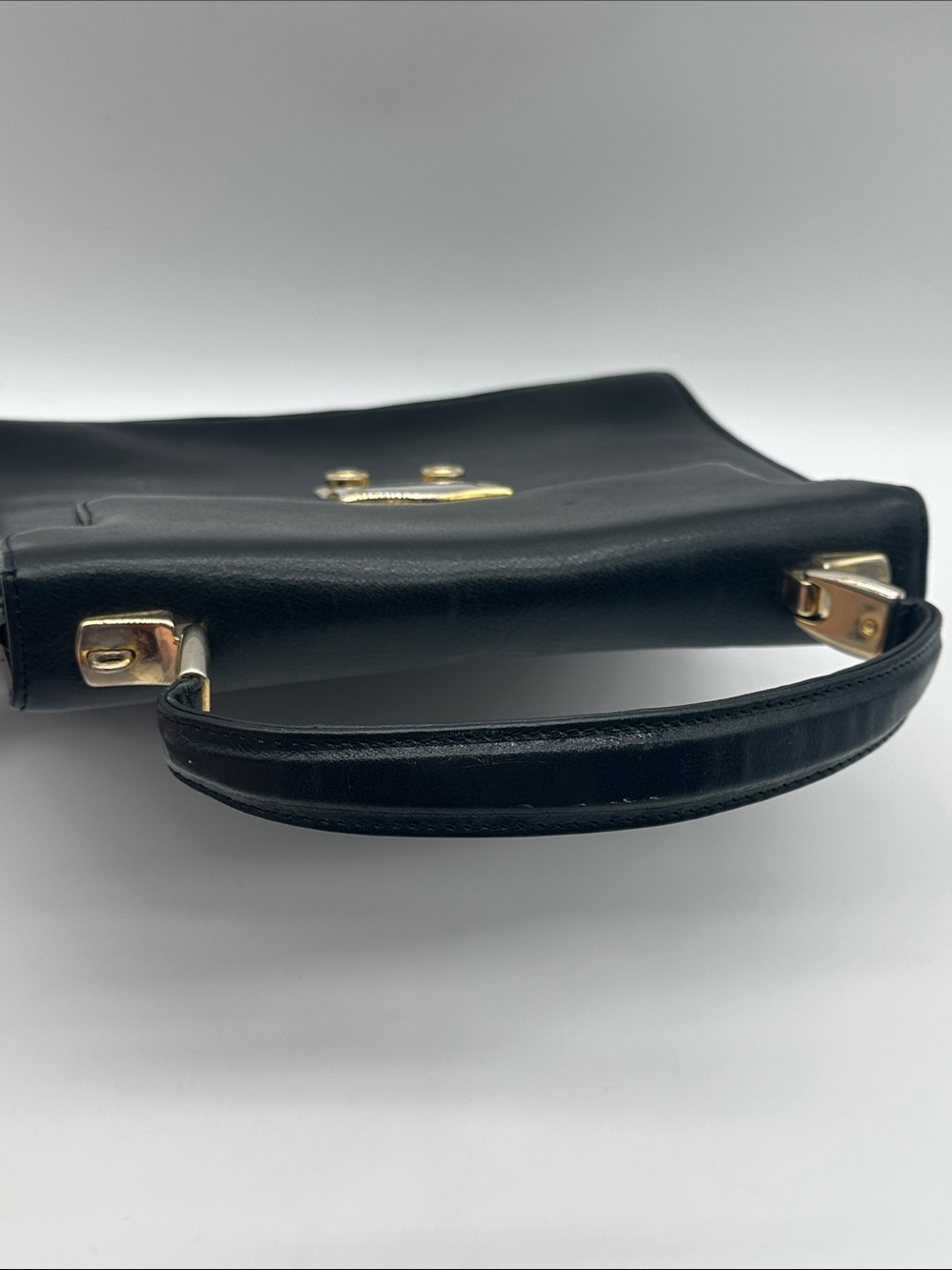 Vintage Suzy Smith Classic Black Leather Top-Handle Bag - Picture 7 of 10